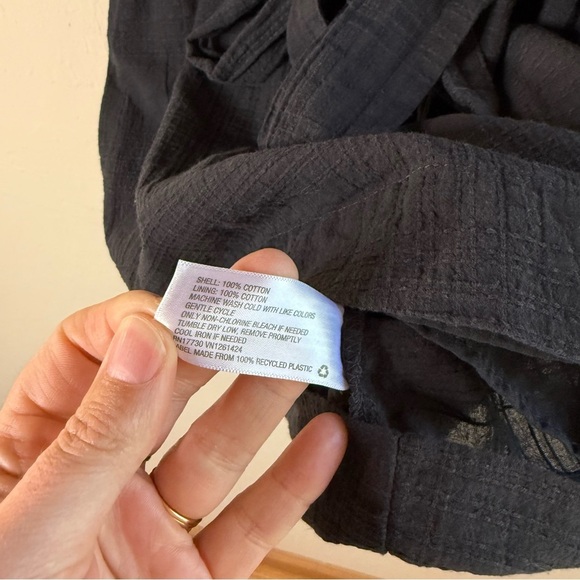 Universal Thread Navy V-Neck Dress with Ruffle Sleeves Size Medium - Picture 5 of 7